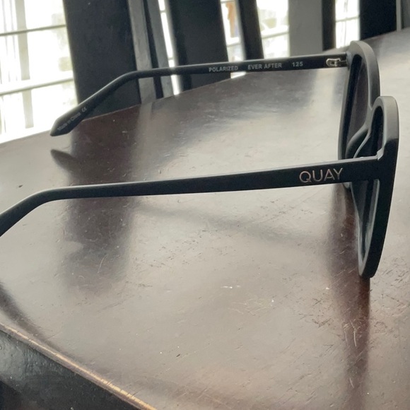 NWT Quay Ever After Polarized Sunglasses main image 5